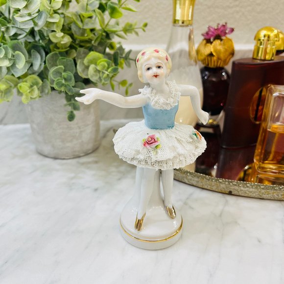 Antique Porcelain lace ballerina - Picture 1 of 13